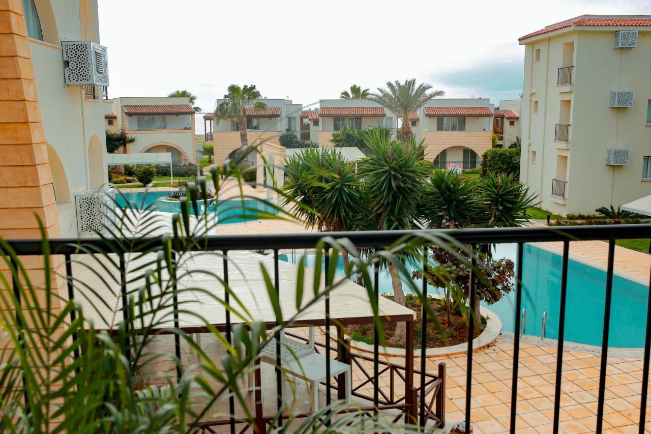 Fantastic 4 Cyprus First Line Beachfront Boghaz Exterior foto