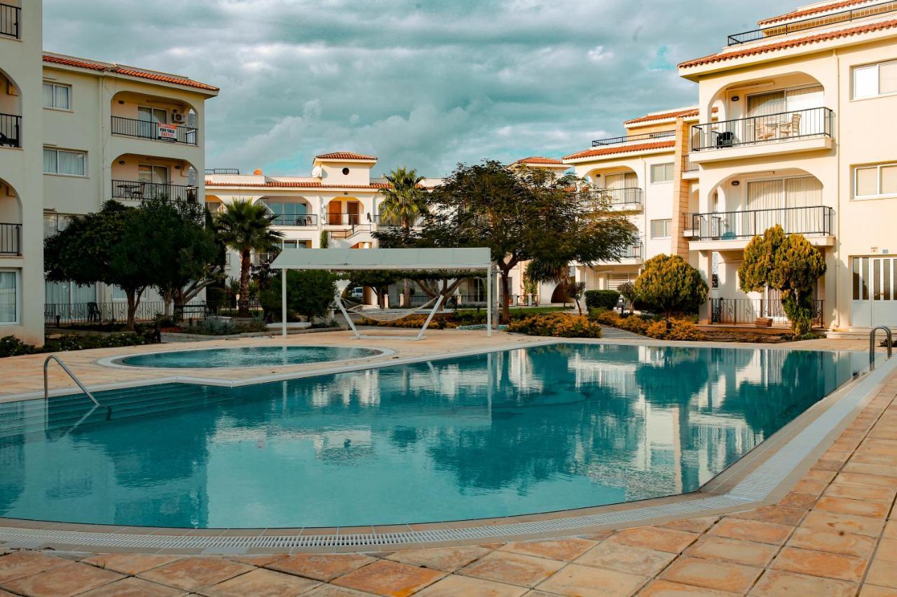 Fantastic 4 Cyprus First Line Beachfront Boghaz Exterior foto